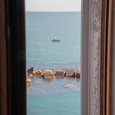 Apartamento Casa Sant Orsola La Finestra Sul Mare Molfetta Exterior foto